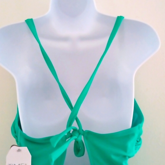 🎁NWT Swimsuit Adjustable Straps,High Leg,Stretchable Double-Layer,Push Up Pads - Picture 9 of 10